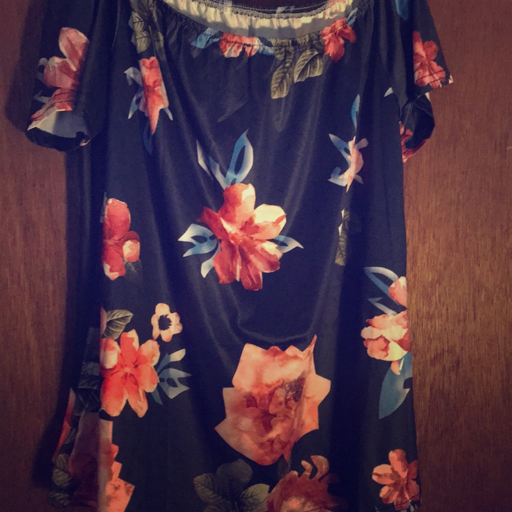 Floral top